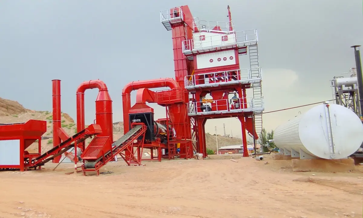 Stationary Asphalt Mixing Plant Operation